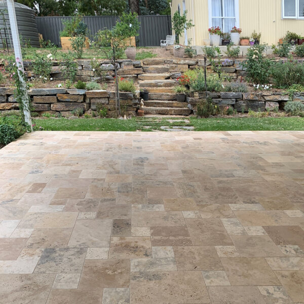 Country Blend Travertine Pavers - French Pattern
